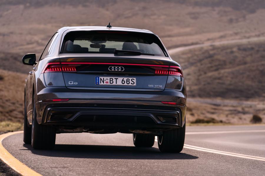  Audi Q8 55 TFSI Quattro 2018 года  (AU) (фото 11 из 17)